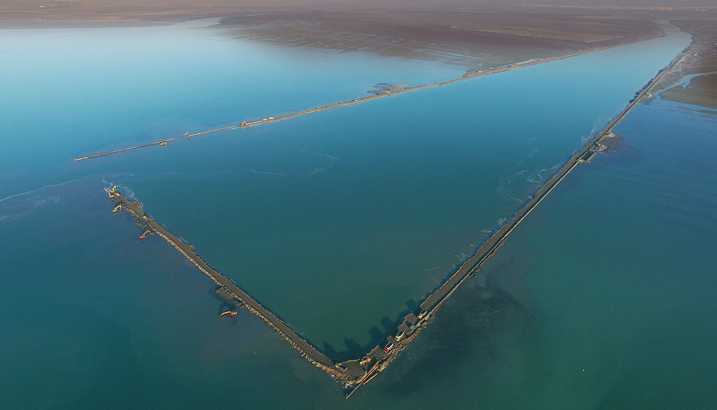 The-opening-of-the-Ashurade-channel-under-the-supervision-of-Pars-Design-Dynamic-Consulting-Engineers